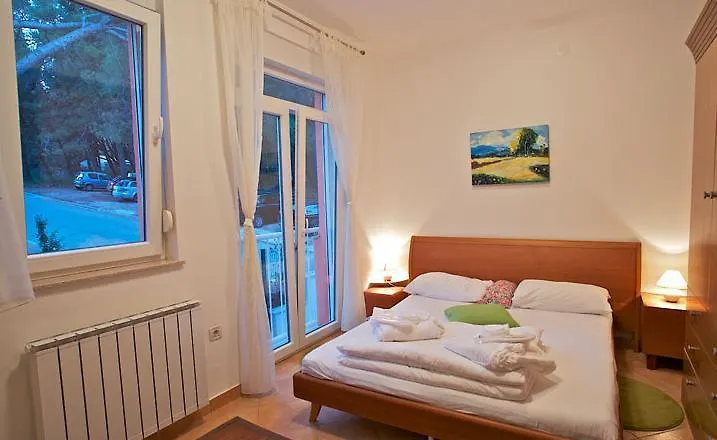 Ribarska Koliba Resort Pula Aparthotel