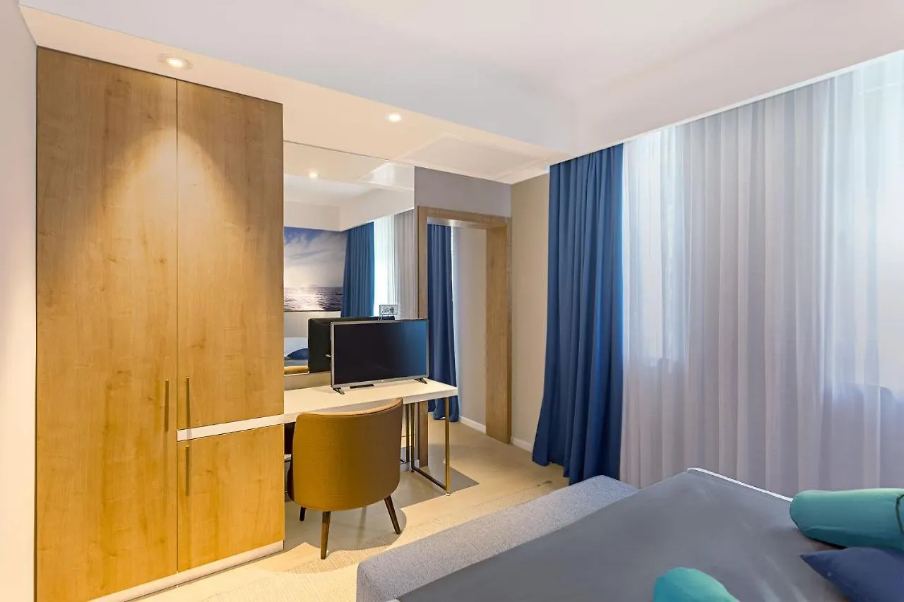 **** Aparthotel Ribarska Koliba Resort Pula Kroatië