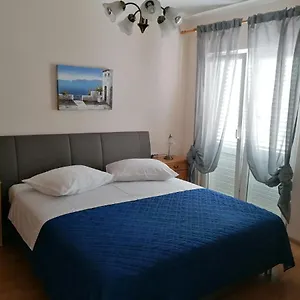 And Guscic Apartman Rab Town